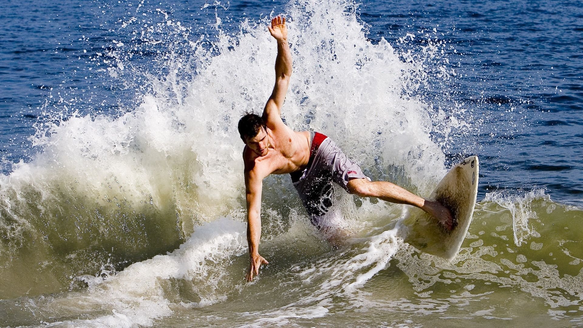 “年度黑马：联盟中最让人惊喜的崛起球队”，联盟崛起阵容推荐